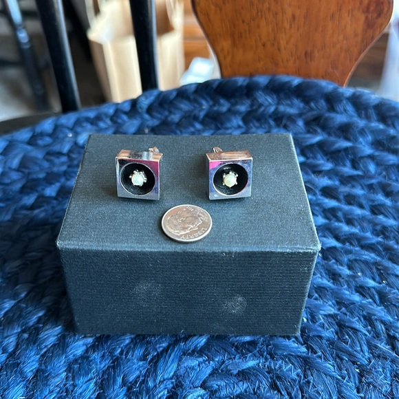 Men's Cuff Links - Picture 2 of 3